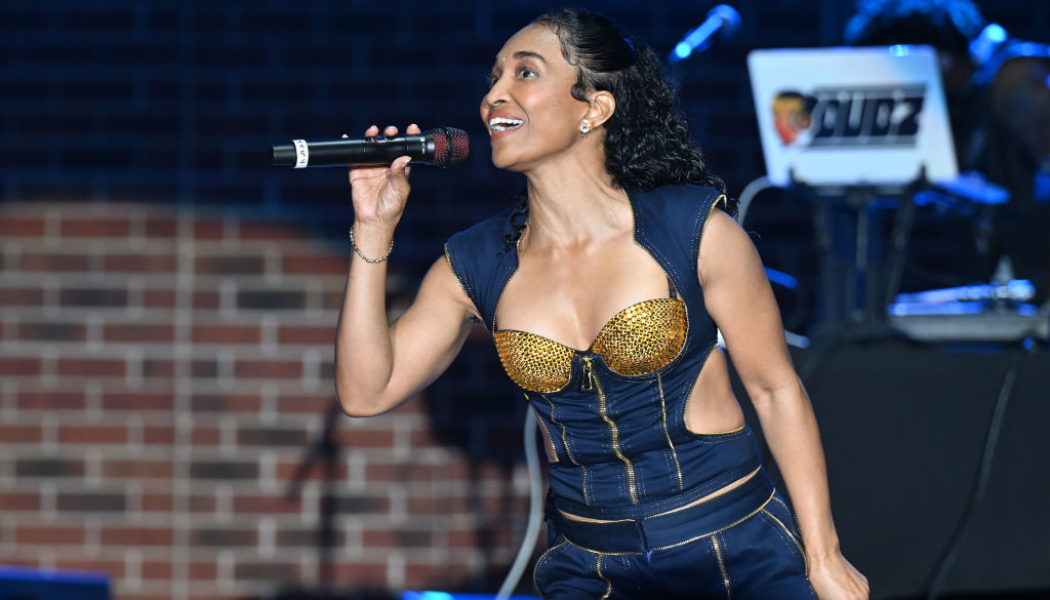 Chilli Apologizes For Accidentally Sharing Michelle Obama Conspiracy Theory, Denies Being MAGA