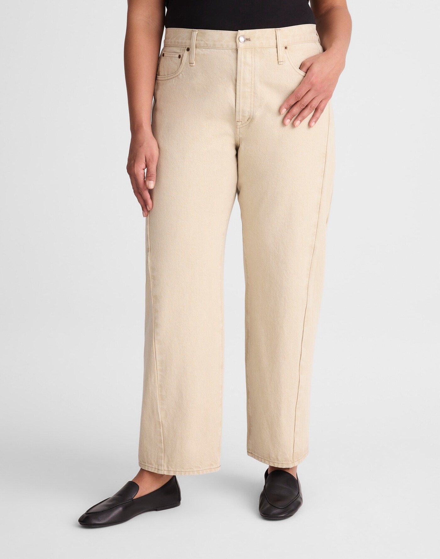 Pieced Barrel-Leg Jeans