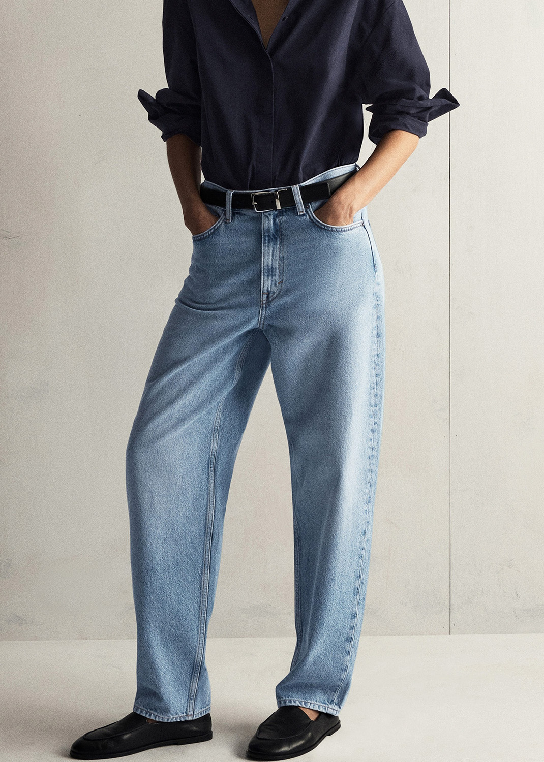Arch Tapered Jeans
