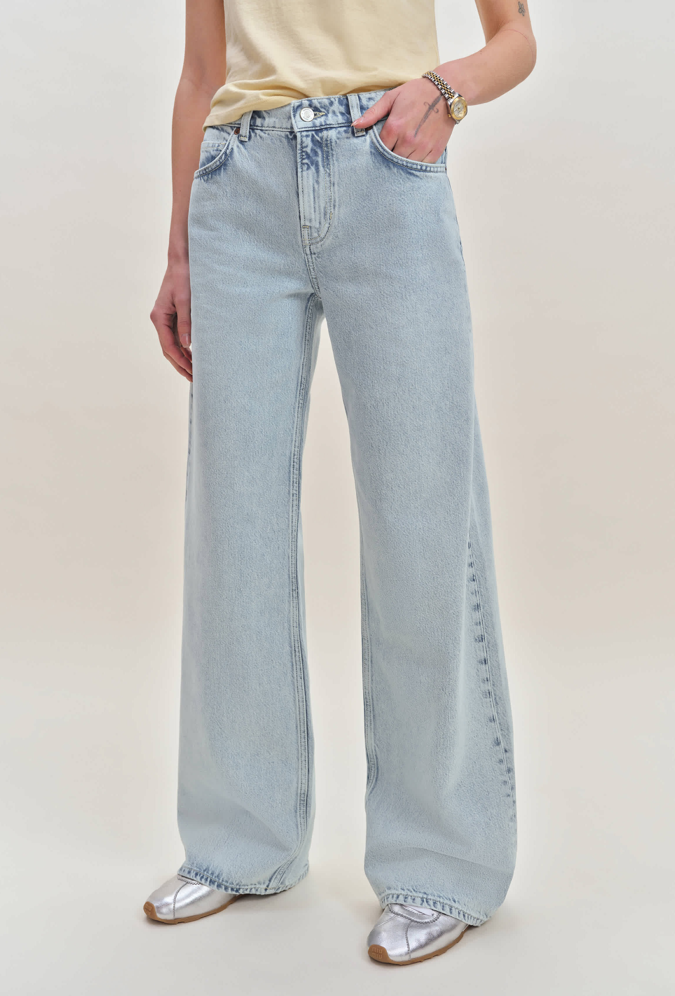 Cary Low Rise Slouchy Wide Leg Jeans