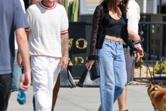 Forget Sneakers—Hailey Just Wore the Spring Shoe Chic Women Wear With Jeans to Look Expensive