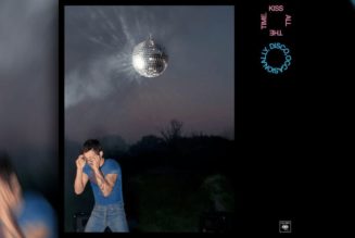 Harry Styles Wants You to Kiss All The Time and Disco Occasionally