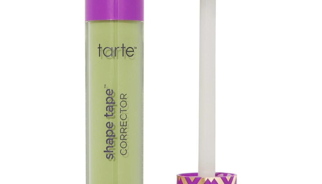 Having Acne Taught Me This One Make-Up Trick That I’ll Never Stop Using