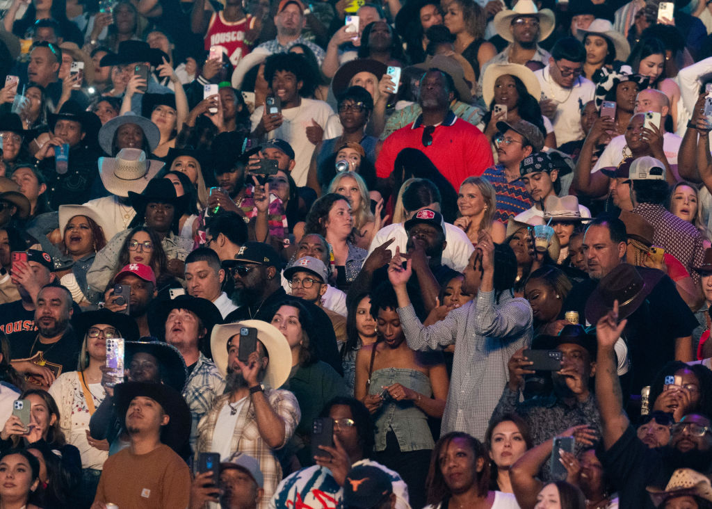 Houston Rodeo Enforces Strict Dress Code, Social Media Reacts