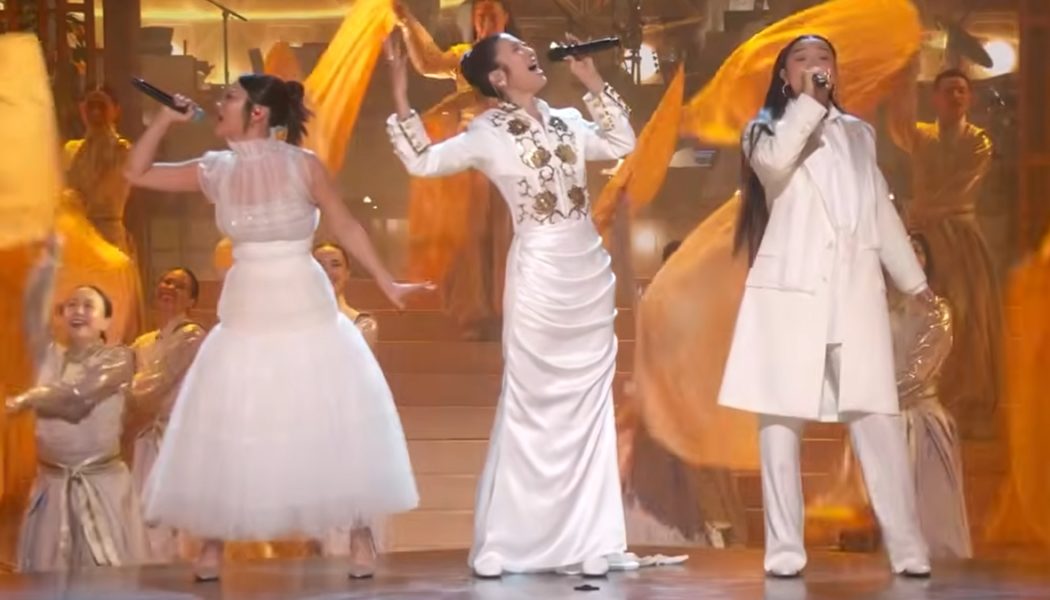 HUNTR/X Perform "Golden" at 2026 Oscars