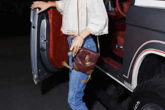 If You're Going to Wear Trendy Bootcut Jeans, This Shirt Style and Heel Style Are Your Best Bets