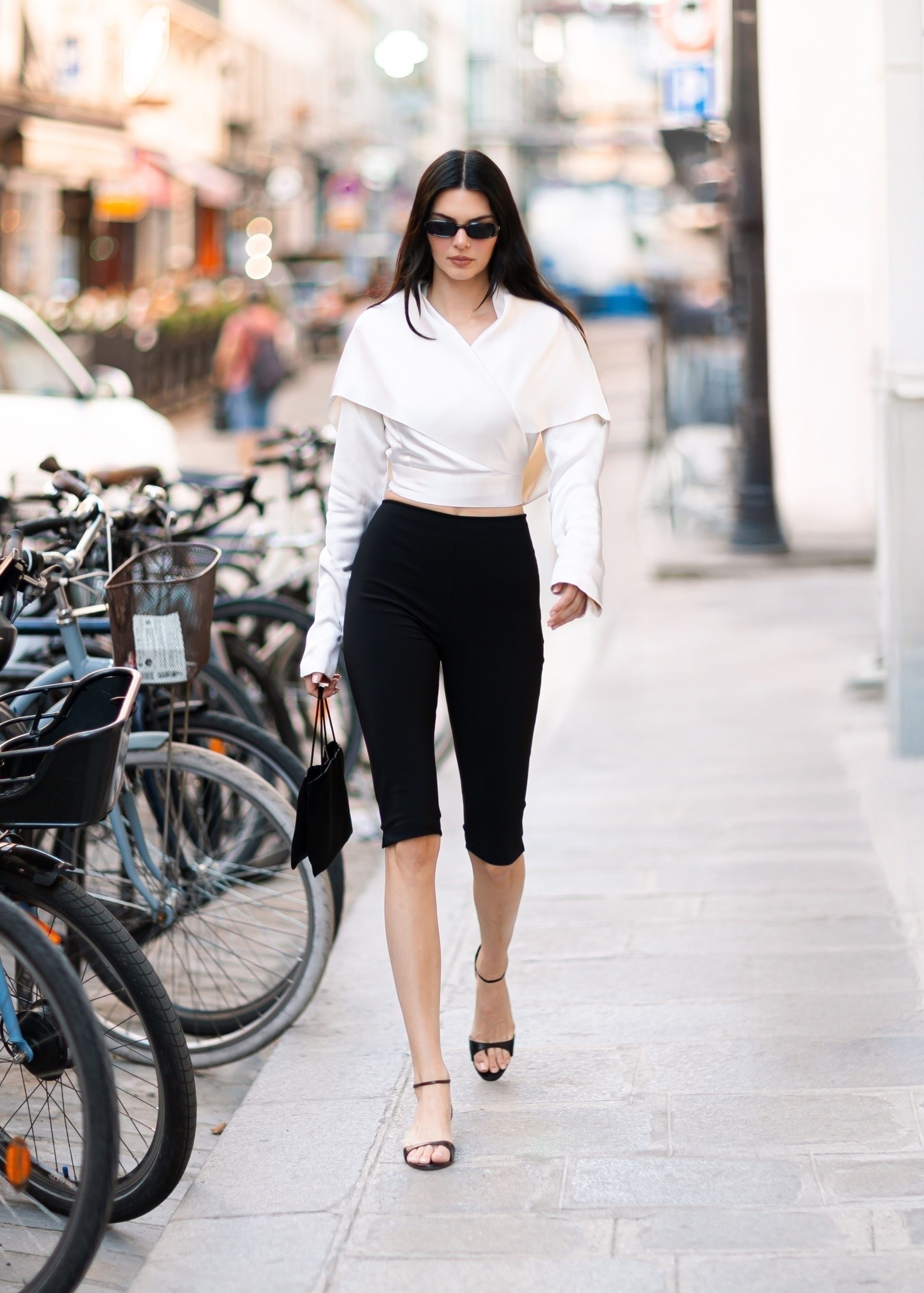 Kendall Jenner wears capri pants