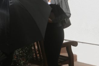 Not Sneakers: The Spring Shoe Trend L.A. It Girls at Forma Pilates Wear With Leggings