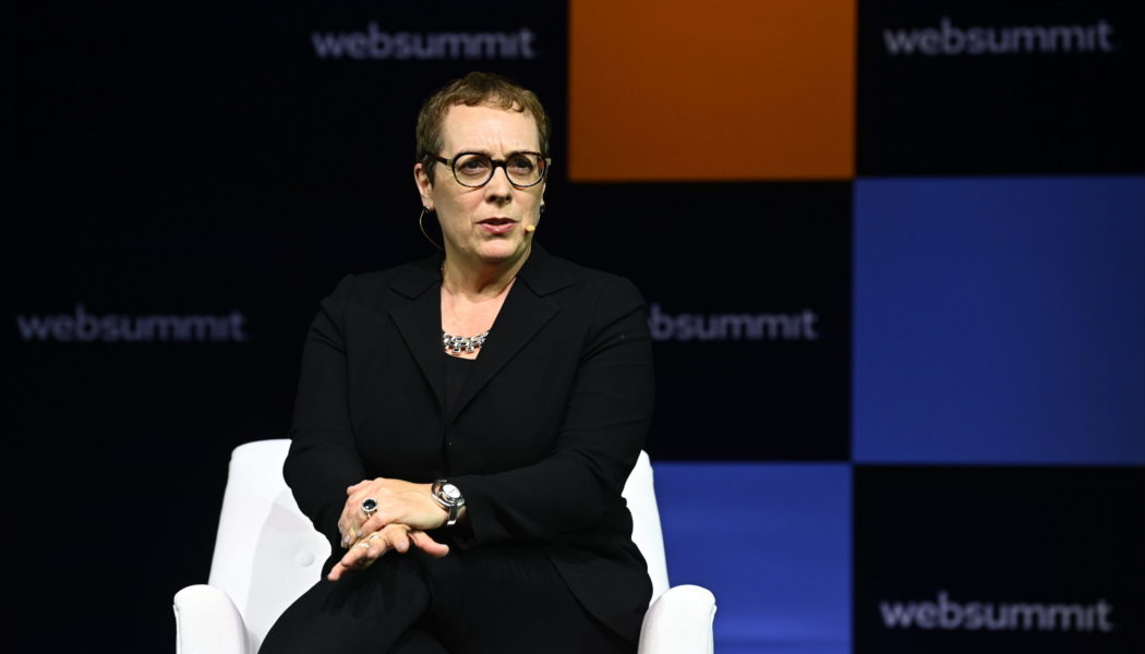 One of Grammarly’s ‘experts’ is suing the company over its identity-stealing AI feature