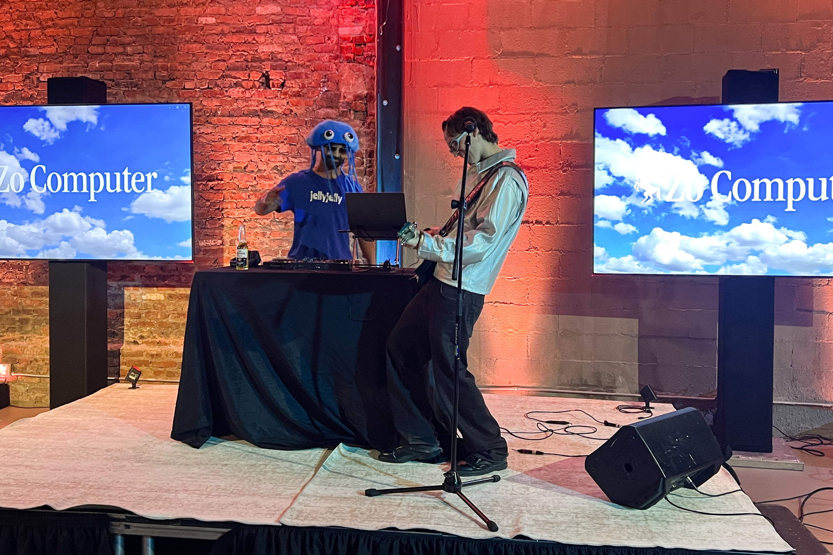 268393_Clawcon_HField_0007