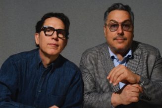 They Might Be Giants Drop Panicked New Song "Outside Brain"