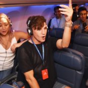 United Airlines Will Now Permanently Ban People Who Don't Use Headphones on Flights