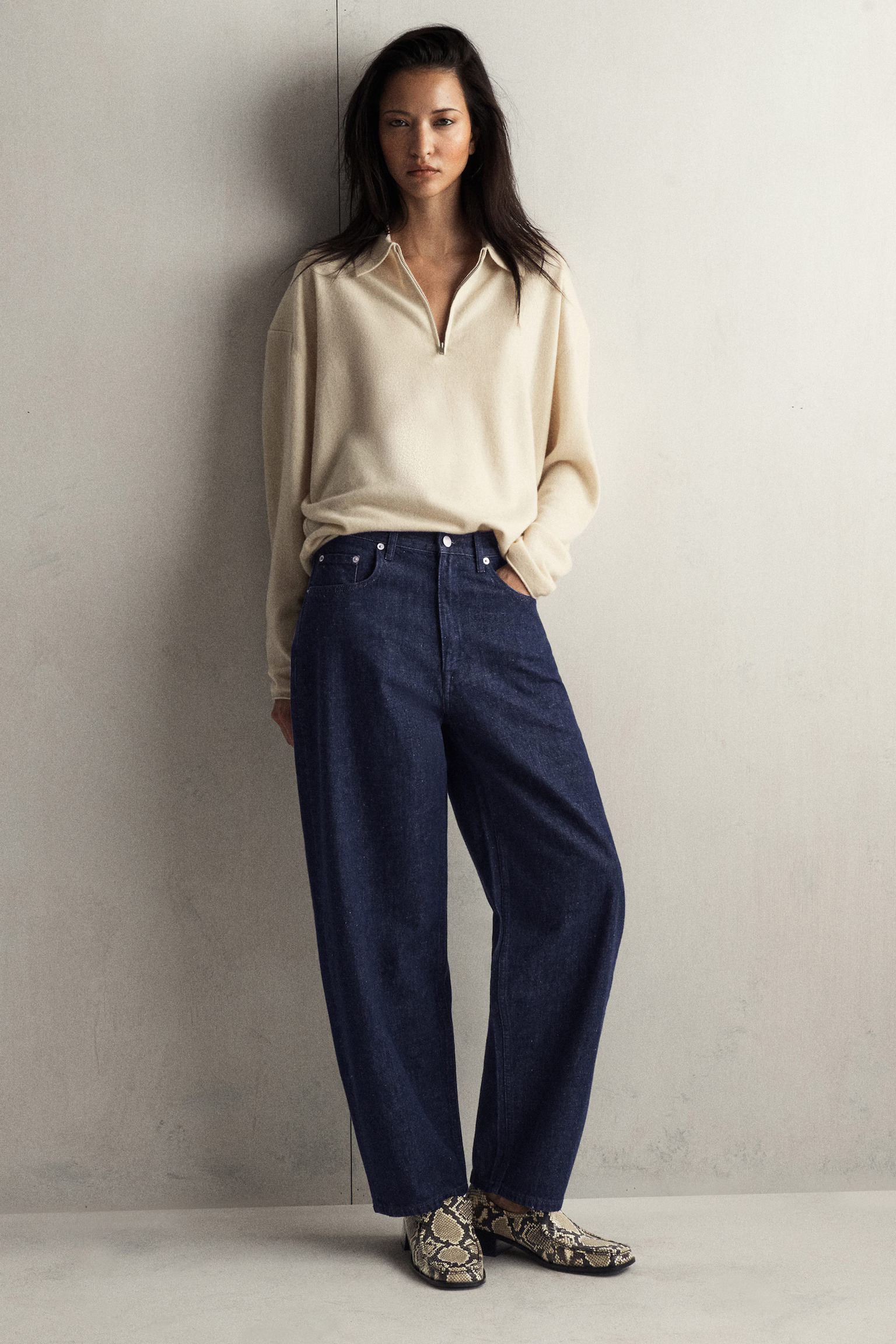 COS BAY BARREL-LEG JEANS