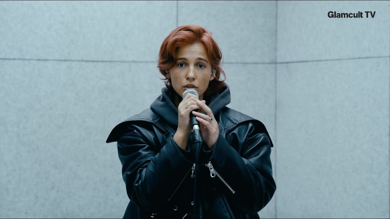 Glamcult TV – Naomi Scott – Sweet Nausea - YouTube