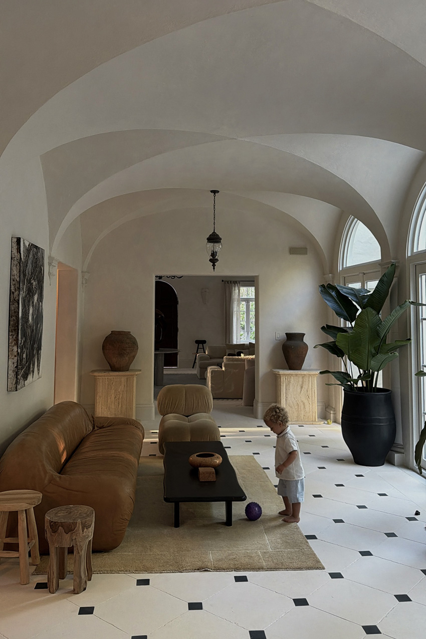 Bettina Looney's home decor.