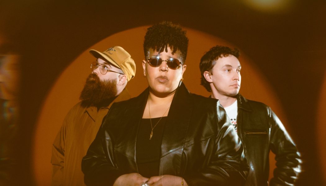 Alabama Shakes Lament Breakdown of the "American Dream" on New Song