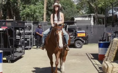 All Hail Kacey Musgraves and Her Horse-Riding, George Strait-Covering, New Music Premiering Coachella Set