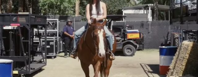 All Hail Kacey Musgraves and Her Horse-Riding, George Strait-Covering, New Music Premiering Coachella Set