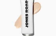 Beauty Insiders With Mature Skin Are Ditching Heavy Foundations for These 8 Tinted Moisturizers