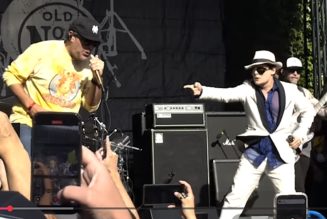 Corey Feldman Performs "Smooth Criminal" with Alien Ant Farm, Shows Off His MJ Moves