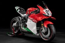 Ducati Celebrates Its 100-Year-Old Birthday With Superleggera V4 Centenario
