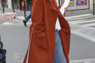 Fashion People in Paris Are Wearing This "Dated" Shoe Trend With Barrel-Leg Jeans