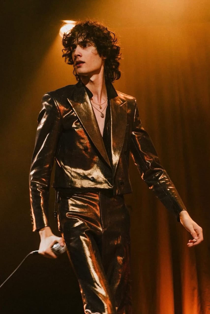 Gap Is a Real Music Fan young miko katseye denim ad campaign visual leon thomas zac posen sombr custom grammys playlist sandy liang harlem fashion council sushi club collab awake hoodie drop interview coachella hoodie house custom