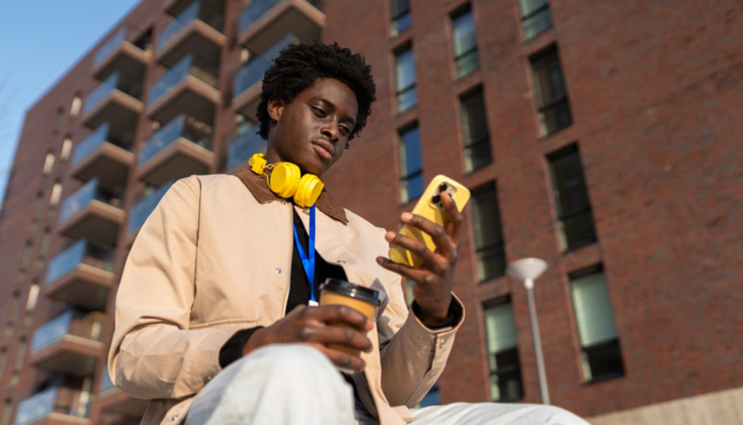 Hip-Hop Wired Presents: CRT FRSH (Certified Fresh) Playlist 4.3.26