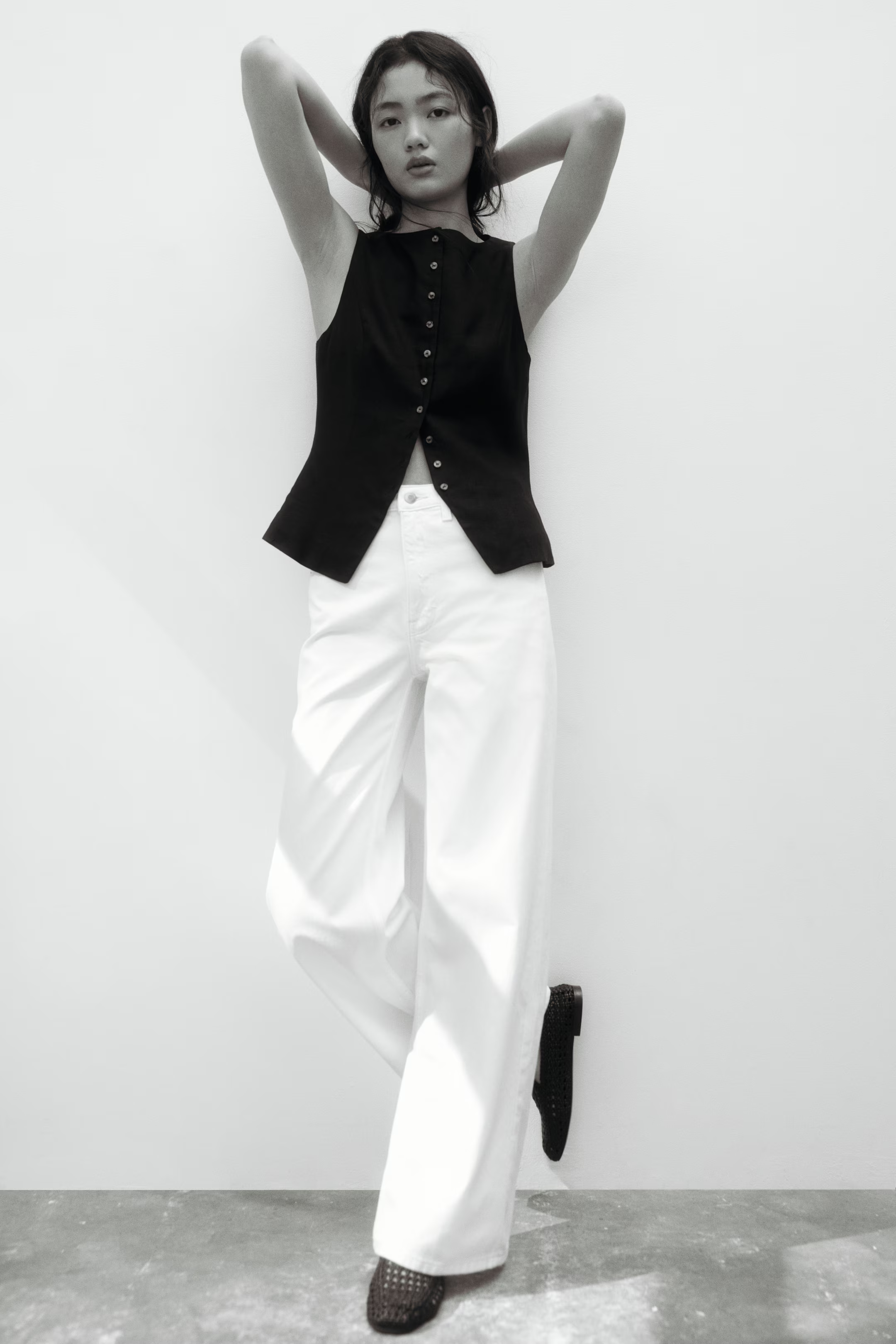 H&amp;amp;M, Wide Ultra High Jeans