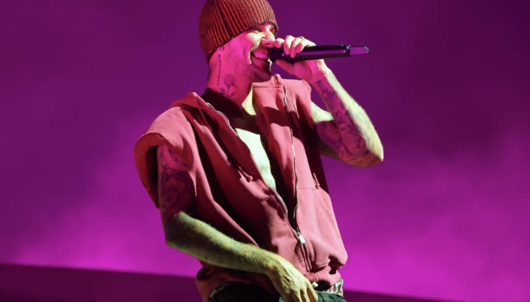 Justin Bieber’s ‘SWAG’ Returns to No. 7 on Billboard 200