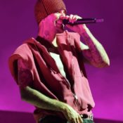 Justin Bieber’s ‘SWAG’ Returns to No. 7 on Billboard 200