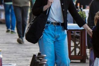 Keira Knightley Wore the #1 Shoes to Blend in With Italian Girls in Venice