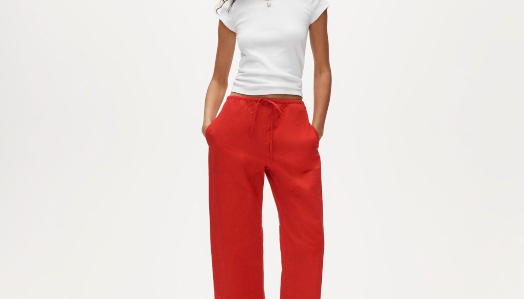 My Mom Only Wears Black—5 J.Crew Trends to Convince Her to Wear Color