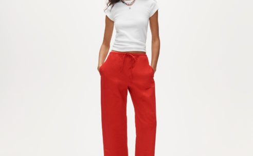 My Mom Only Wears Black—5 J.Crew Trends to Convince Her to Wear Color