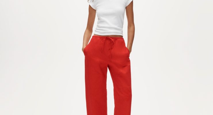 My Mom Only Wears Black—5 J.Crew Trends to Convince Her to Wear Color