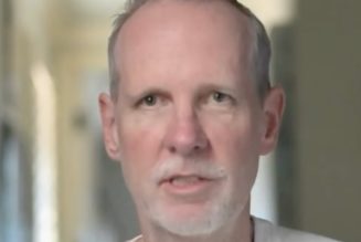 No Doubt's Tom Dumont Diagnosed with Early Onset Parkinson's Disease