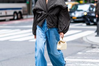 Not Black, Not Brown—Laura Harrier Knows Barrel Jeans Look Best With This Heels Color