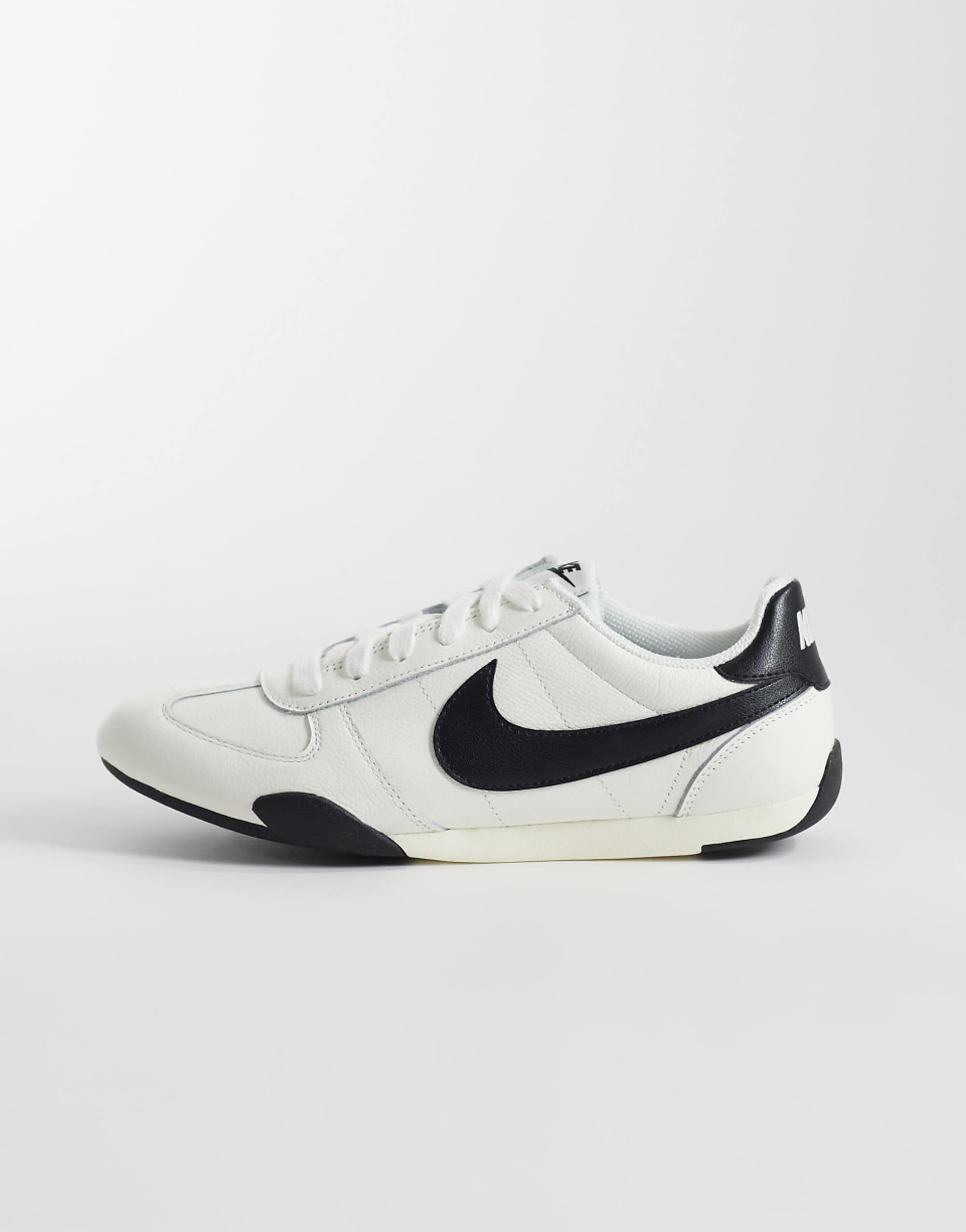 Nike Sprint Sister Trainers in White and Black