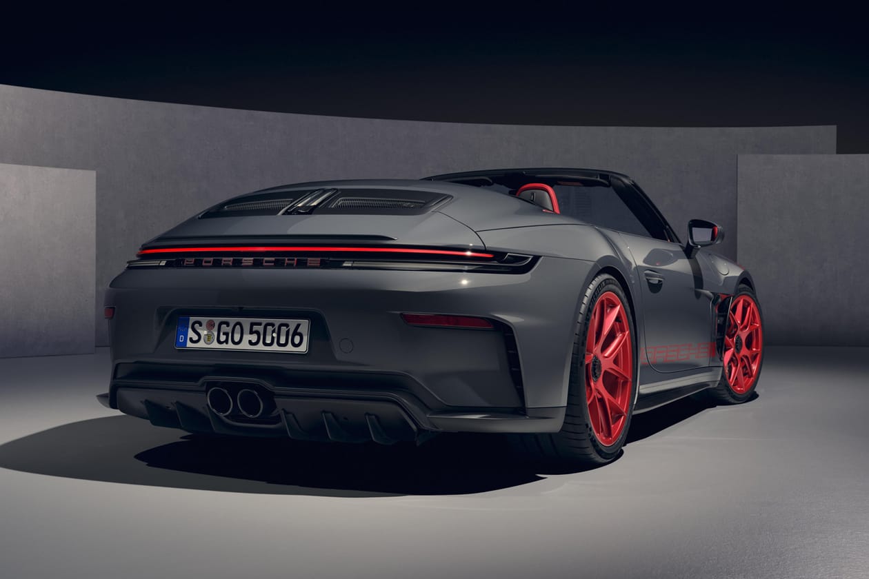 Porsche 911 GT3 S/C Cabriolet Details and Features S/T speedster convertible red gold grey pyro red graphics gt3 rs