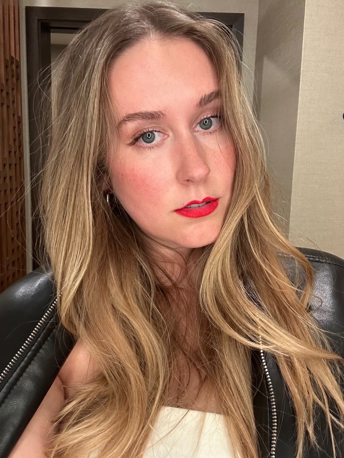 Beauty editor Kaitlyn McLintock wearing Sephora Collection