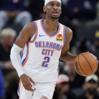 Shai Gilgeous-Alexander Wins the 2025-26 NBA Clutch Award