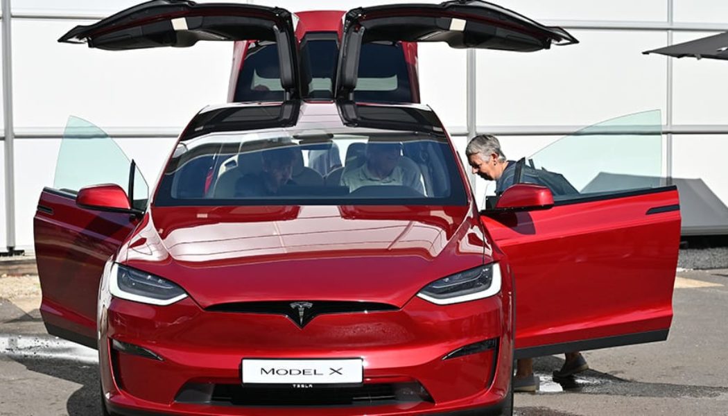 Tesla Model S x Model X Signature Series Farewell