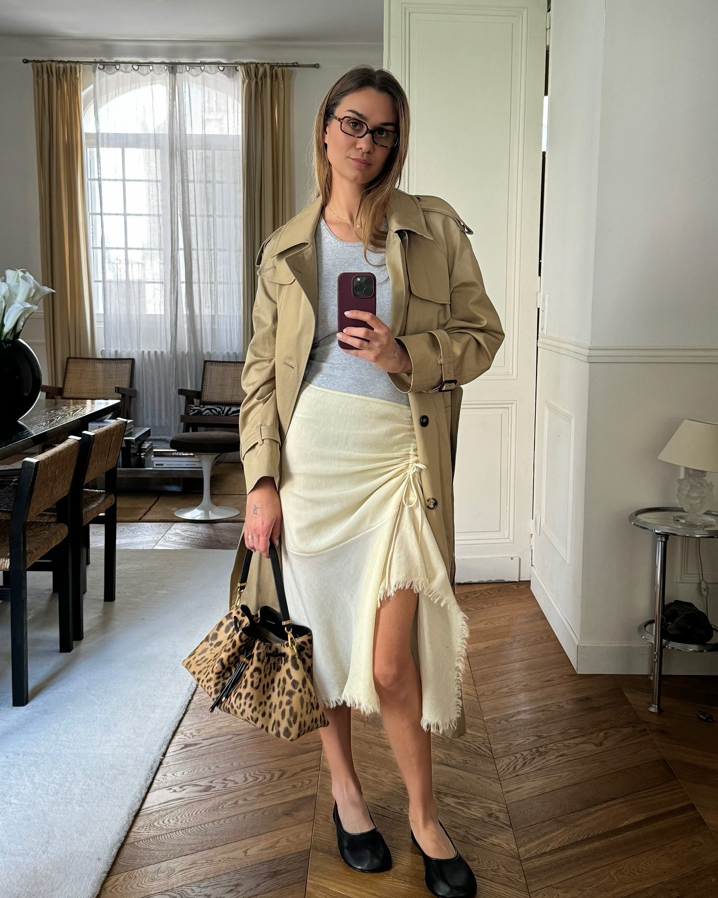 @annelauremais in a Parisian trench coat outfit