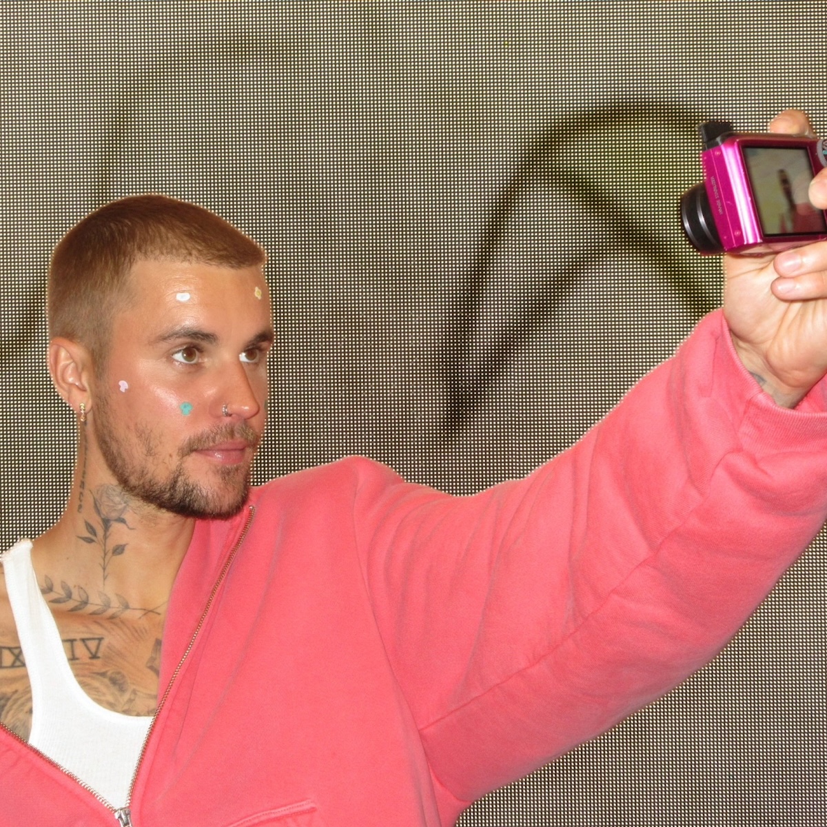 Justin Bieber wears Rhode's Spotwear.