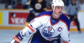 Wayne Gretzky’s Oilers Jersey From the 1988 Stanley Cup Final Just Set a $2.8M USD Record