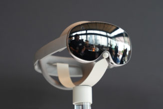 You can now turn 2D apps into 3D while using the Galaxy XR headset