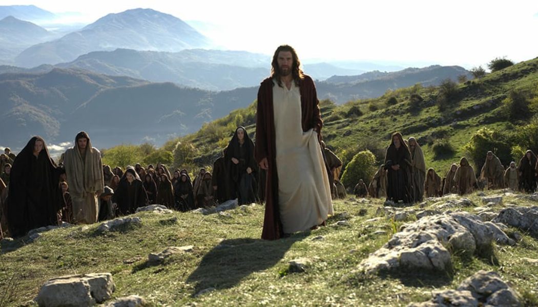 20 Years Later, Mel Gibson Finally Unveils a First Look at 'The Resurrection of the Christ'