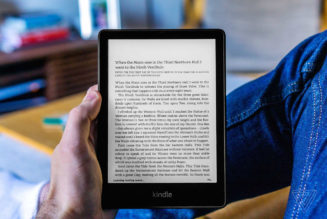 Amazon’s last-gen Paperwhite is on sale for less than the entry-level Kindle 
