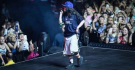Billie Eilish Makes the Case for Phones at Concerts