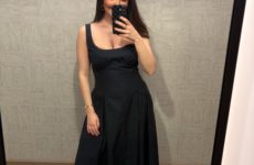 I Tried On Abercrombie’s Elegant, Highly Minimalist Summer Dresses—These 3 Passed My High Standards